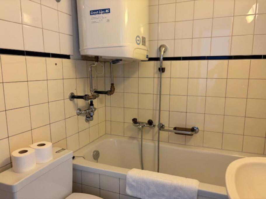 Very Central Studio Near Lake - Cross 2 زيورخ المظهر الخارجي الصورة